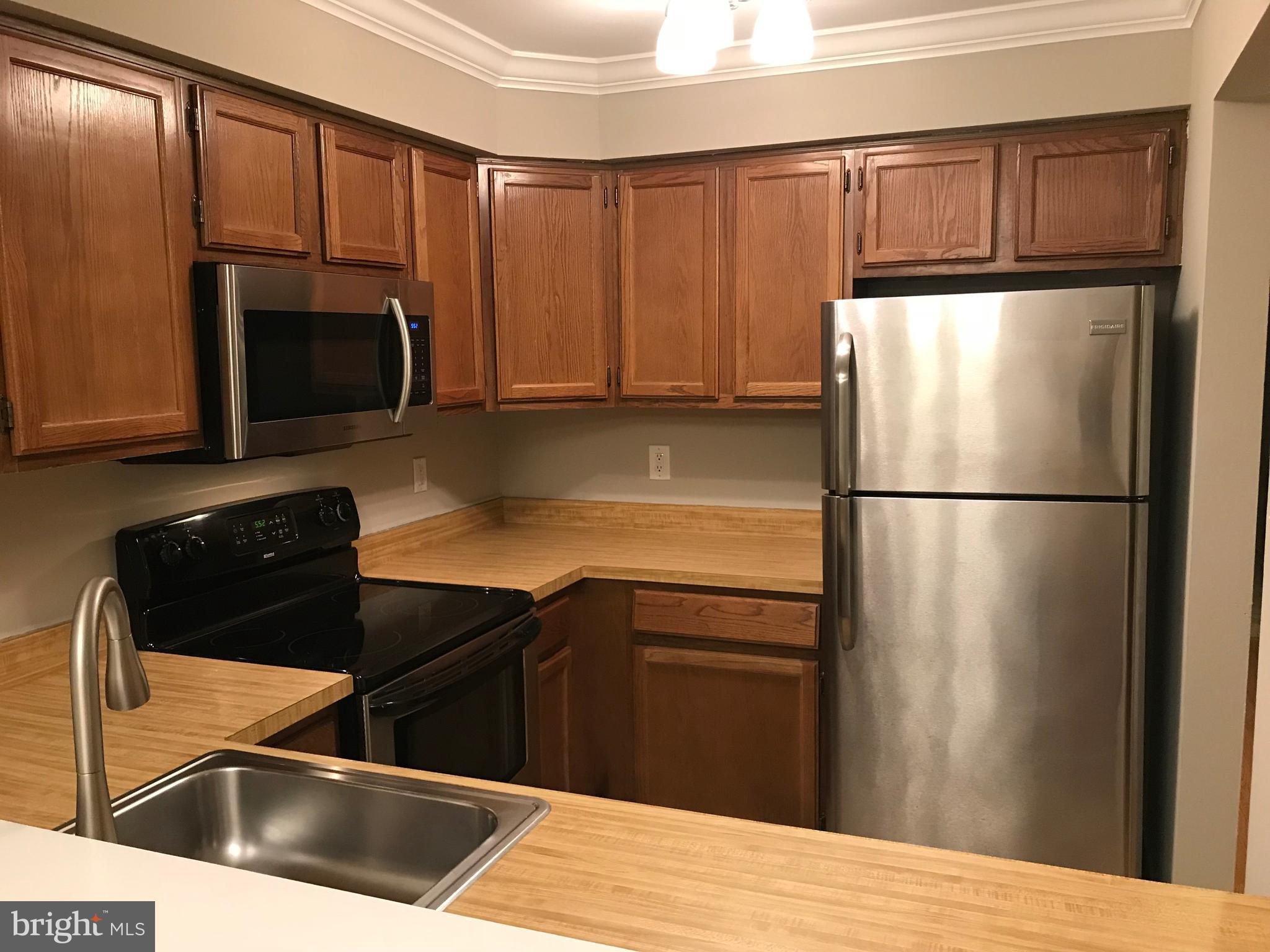 7702 Lexton Place, Unit 65 Springfield, VA 22152 - Photo 7 of 24