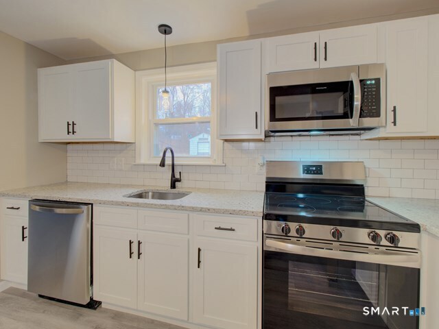 38 Hickory Road Marlborough, CT 06447 - Photo 7 of 29