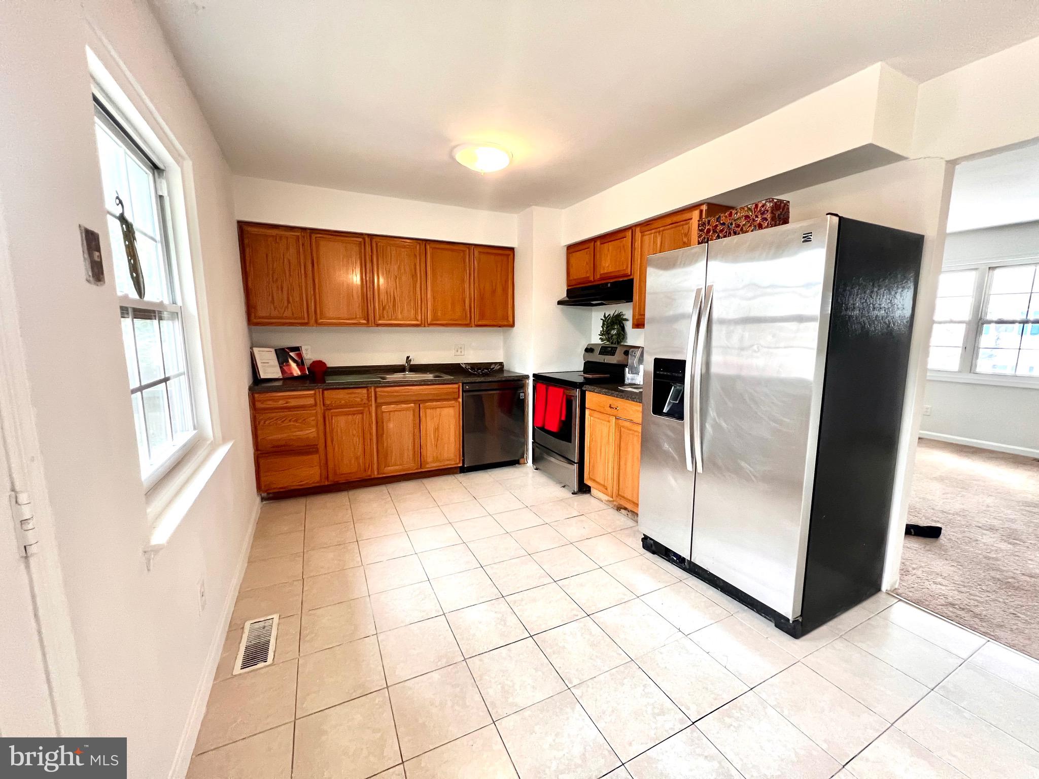 7219 Beverly Park Drive Springfield, VA 22150 - Photo 12 of 35