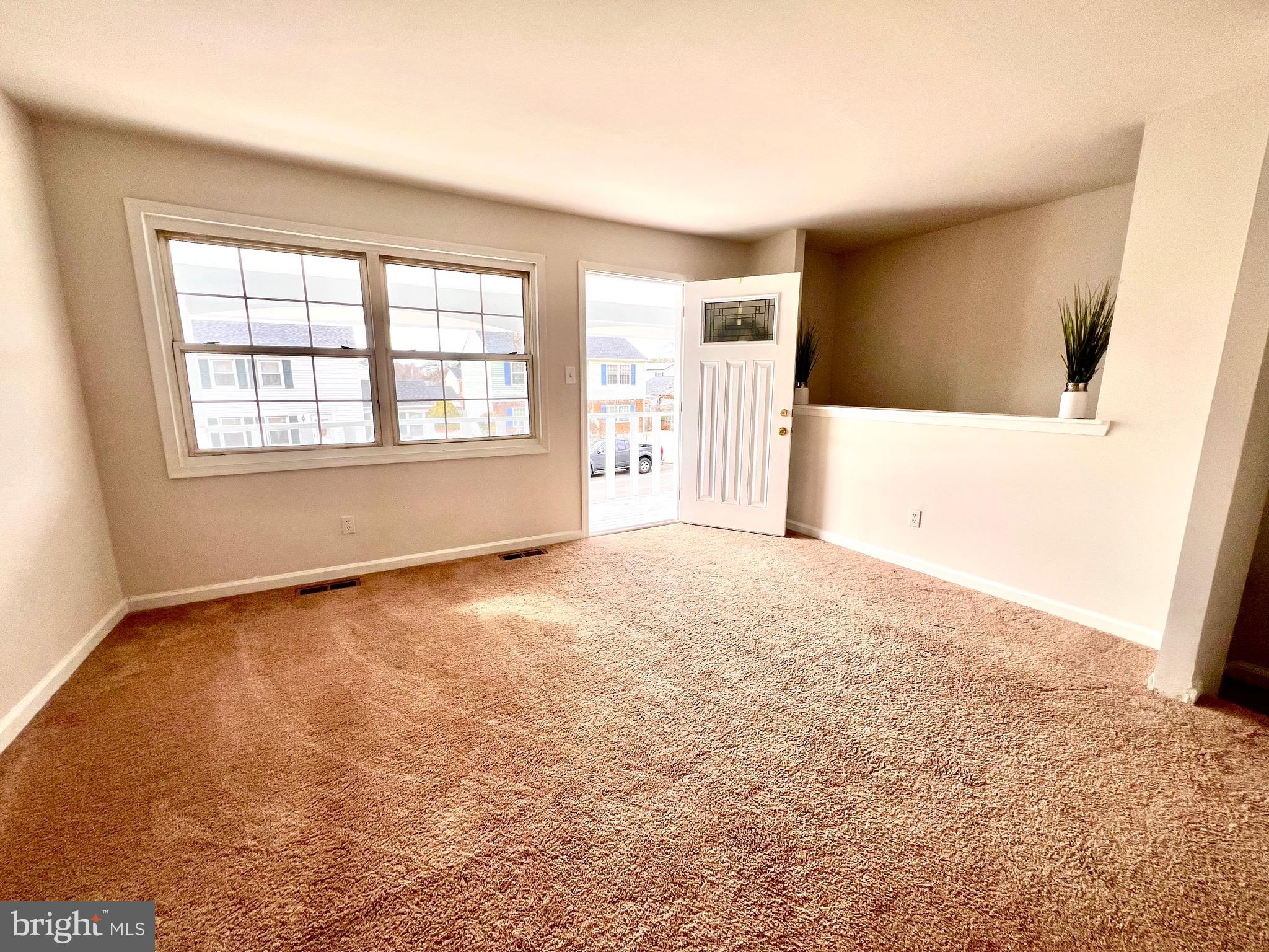 7219 Beverly Park Drive Springfield, VA 22150 - Photo 8 of 35