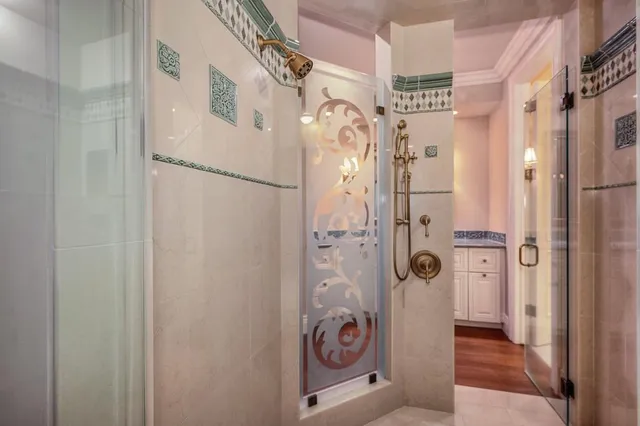 a view of a big yard in front of the house