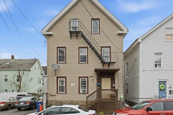 $599,999 | 208 State Street, New Bedford, MA 02740