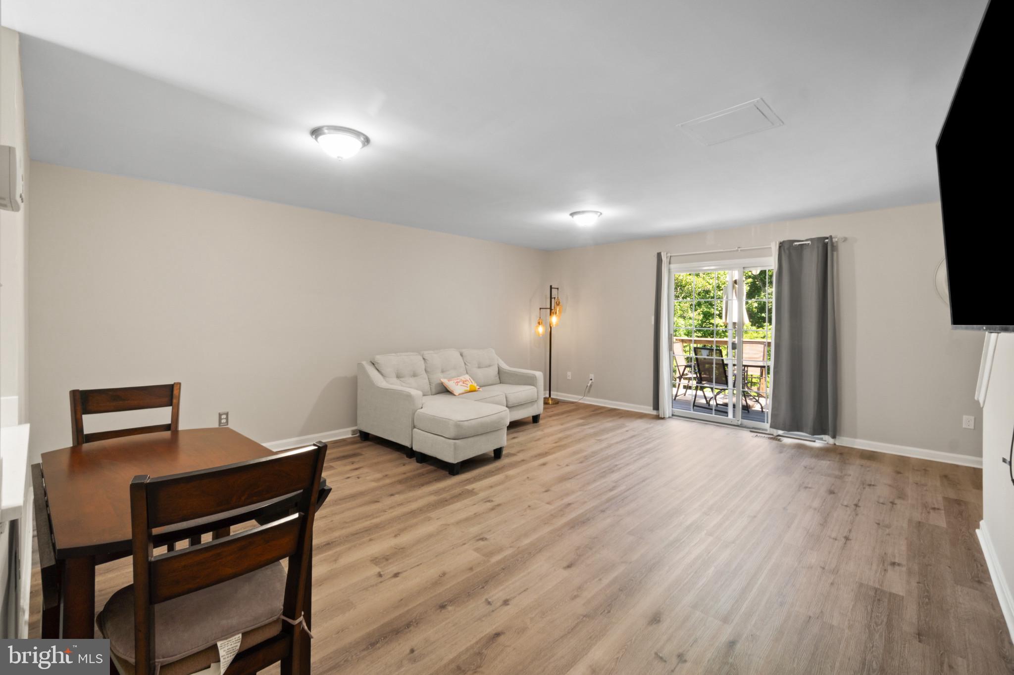 16 Hardwood Drive Rosedale, MD 21237 - Photo 6 of 32