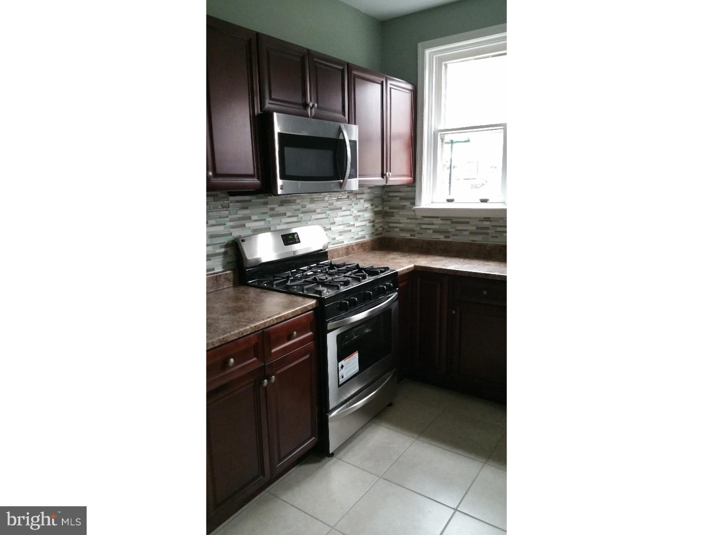 6210 Old York Road Philadelphia, PA 19141 - Photo 11 of 24 Kitchen