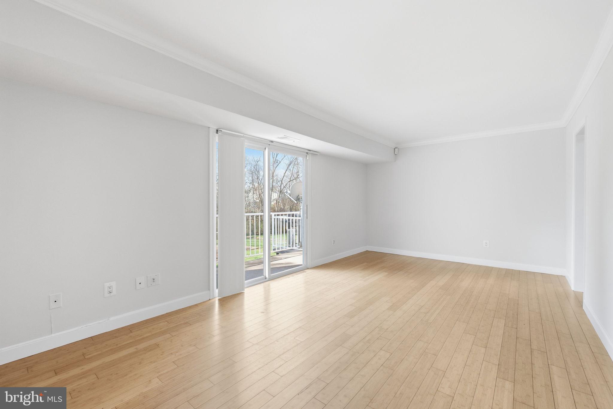 14465 Golden Oak Road Centreville, VA 20121 - Photo 12 of 22 Living / Dining