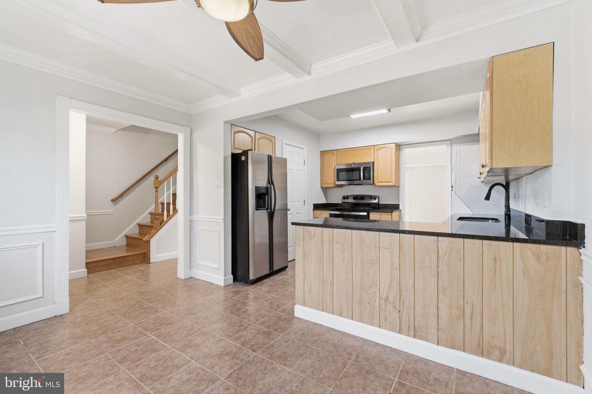 14465 Golden Oak Road Centreville, VA 20121 - Photo 6 of 22 Kitchen from Breakfast