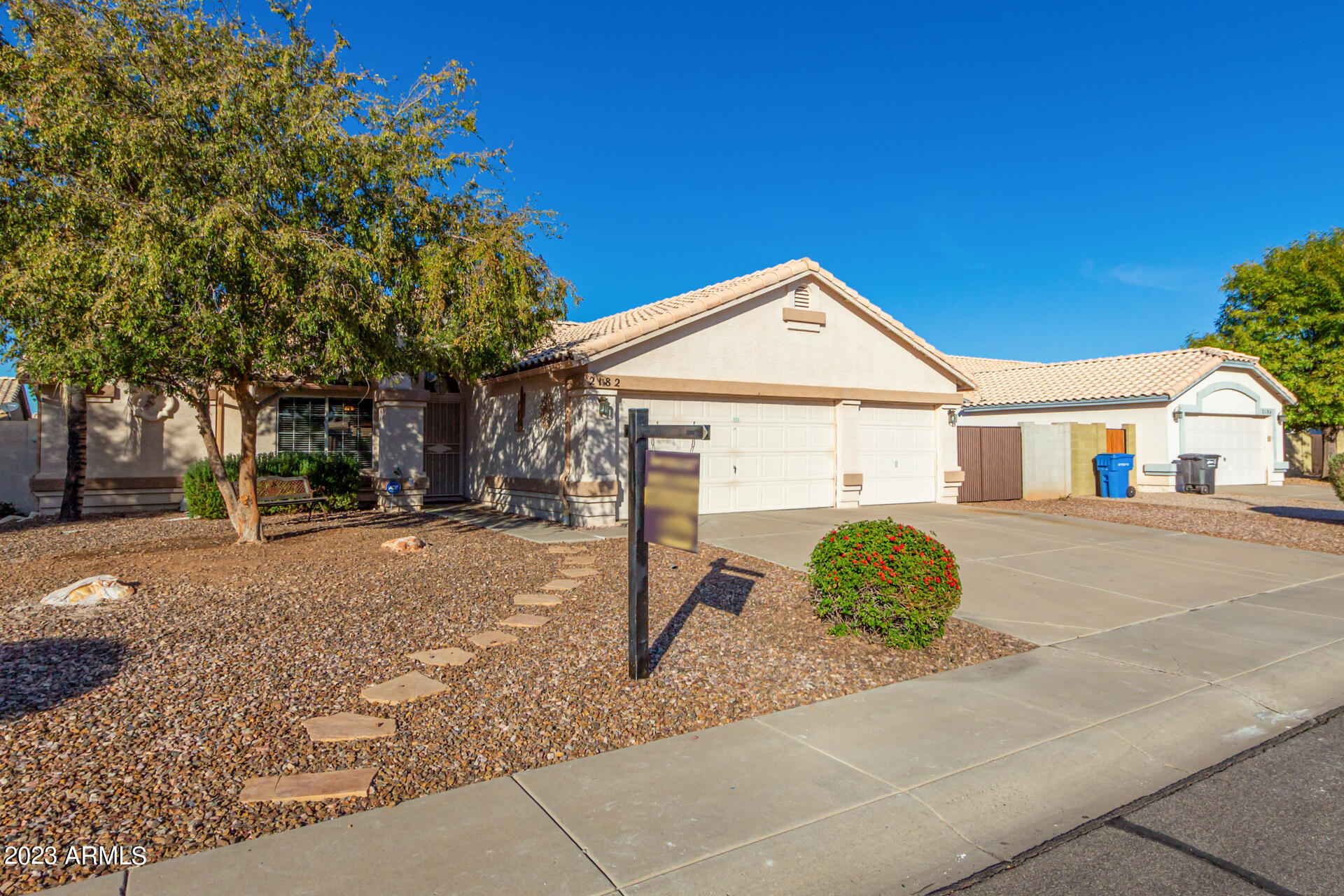 2182 East Ranch Court Gilbert, AZ 85296 - Photo 4 of 37 04 - Ranch 2182
