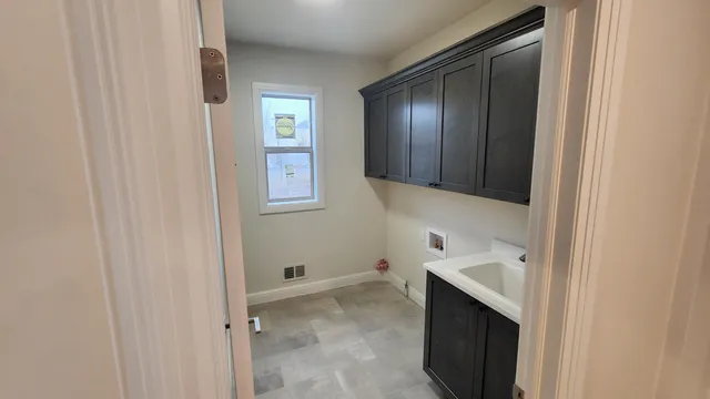 $899,500 | 3110 Raffler Drive, Rochester, MI 48307