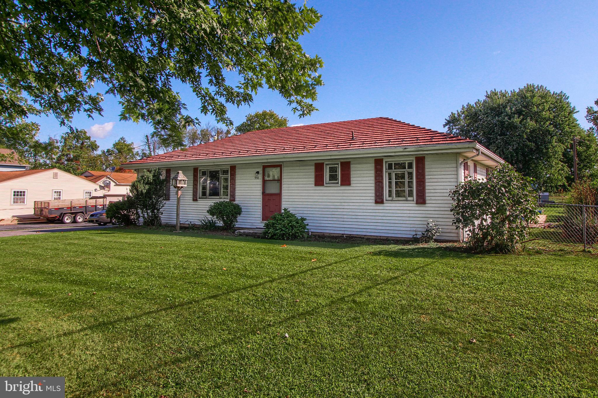 990 Hershey Road Elizabethtown, PA 17022 - Photo 2 of 25 Gallery Image 2