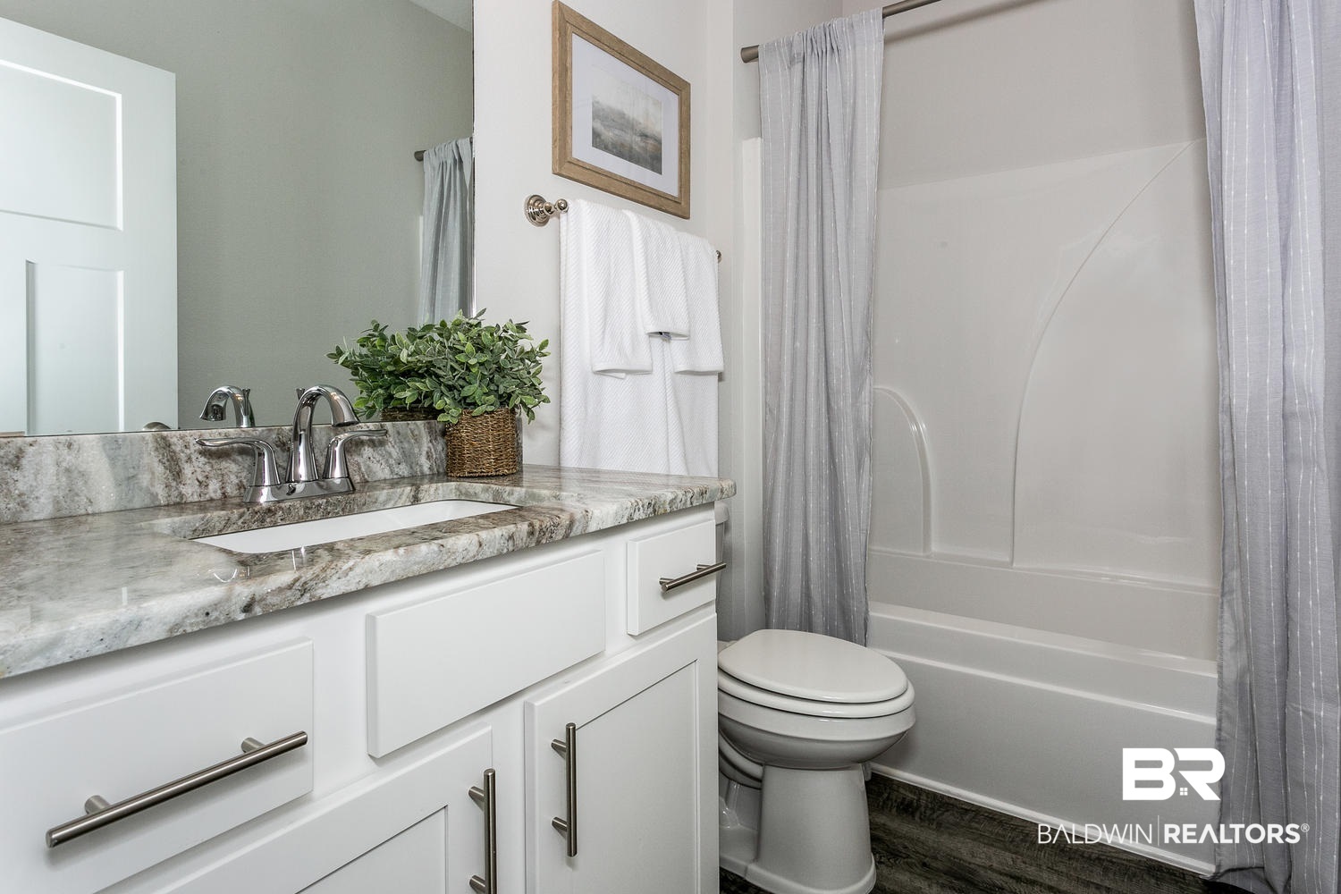 16540 Prado Loop Loxley, AL 36551 - Photo 16 of 21 Bathroom 2