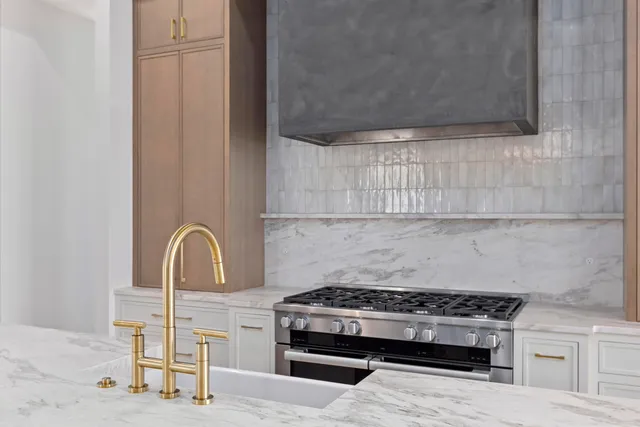 $10,625,000 | 925 Fish Camp Road, Charleston, SC 29492