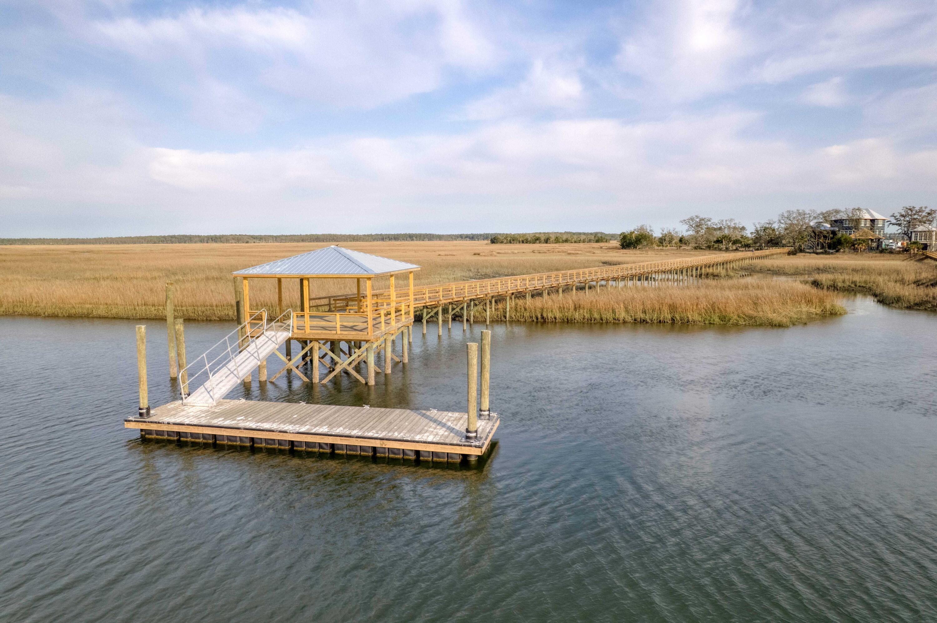 925 Fish Camp Road Charleston, SC 29492 - Photo 3 of 67 925 Fish Camp Dock