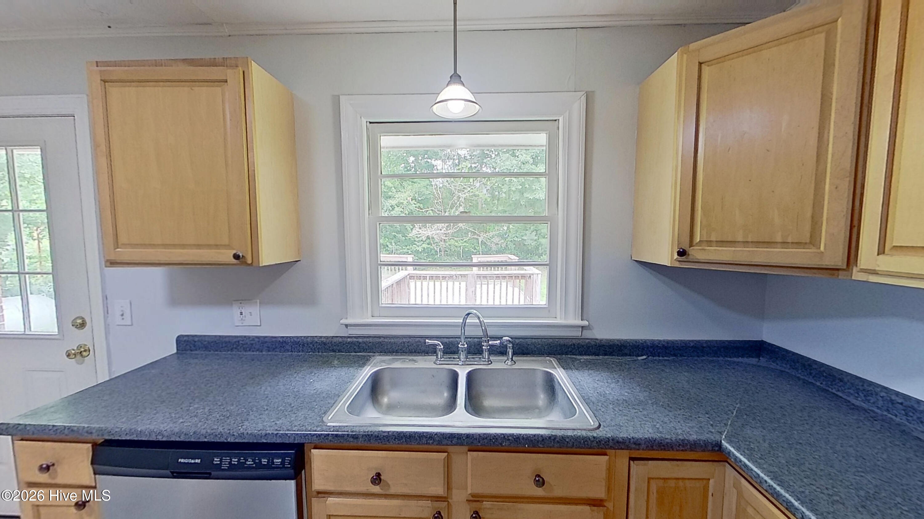 214 Huntington Road Wilmington, NC 28403 - Photo 6 of 20