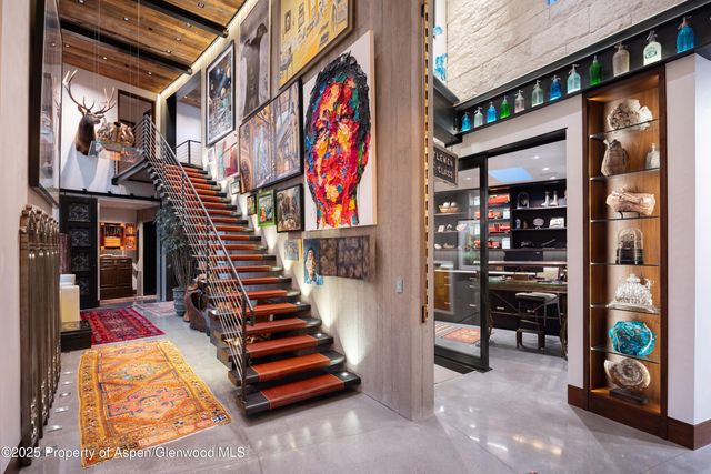 a view of entryway and hall