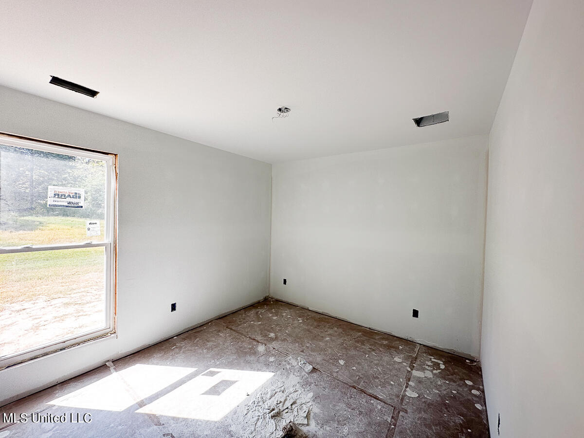 176 Carrington Road Byhalia, MS 38611 - Photo 5 of 13 untitled (1 of 1)-8