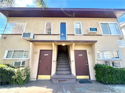 $1,550 | 5253 1/2 Denny Avenue, North Hollywood, CA 91601