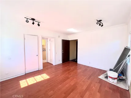 $1,550 | 5253 1/2 Denny Avenue, North Hollywood, CA 91601