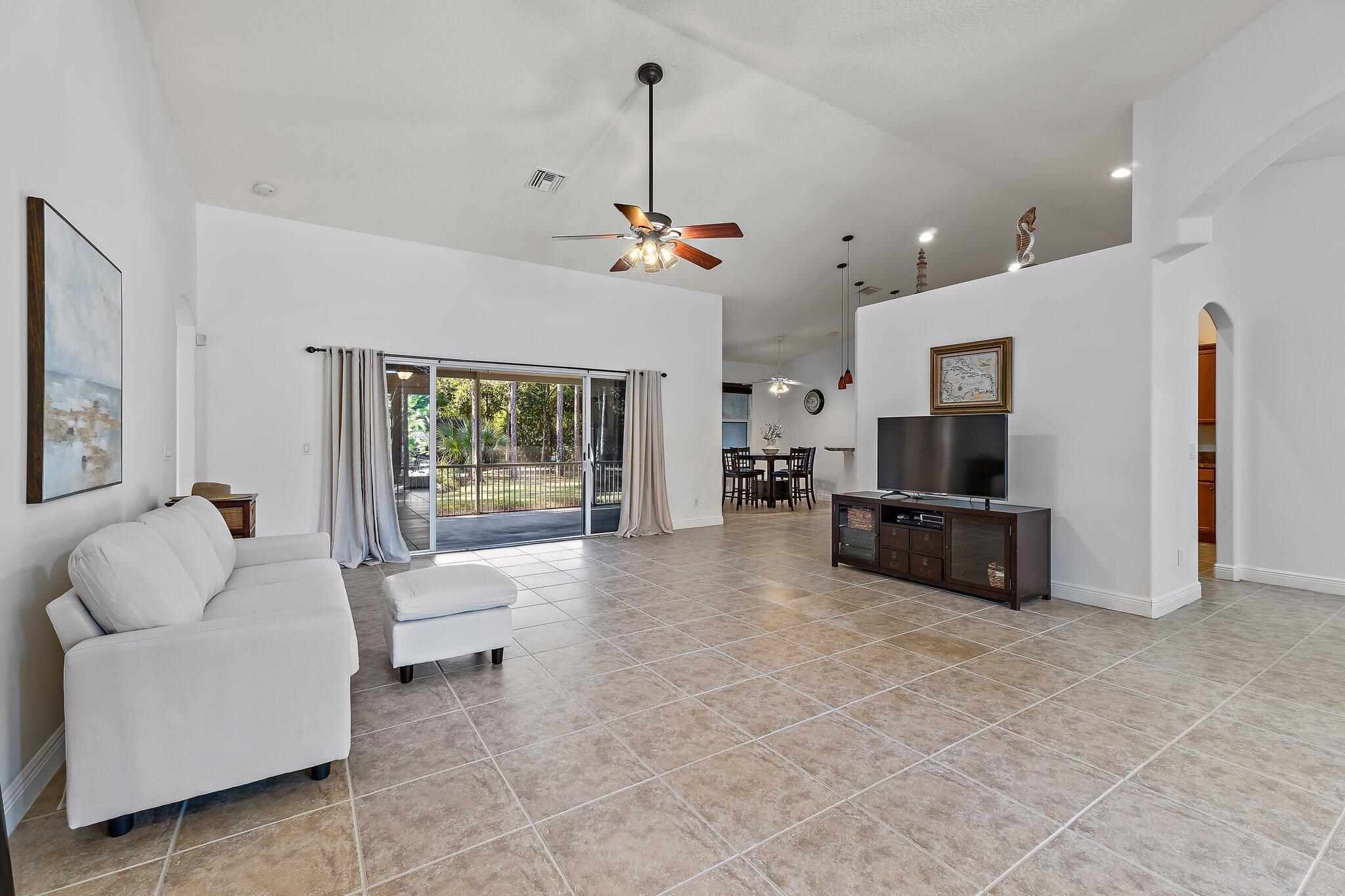 9608 Mockingbird Trail Jupiter, FL 33478 - Photo 13 of 49 Great room