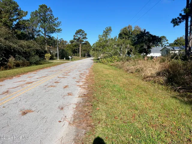 $225,000 | 211 South River Drive, Beaufort, NC 28516