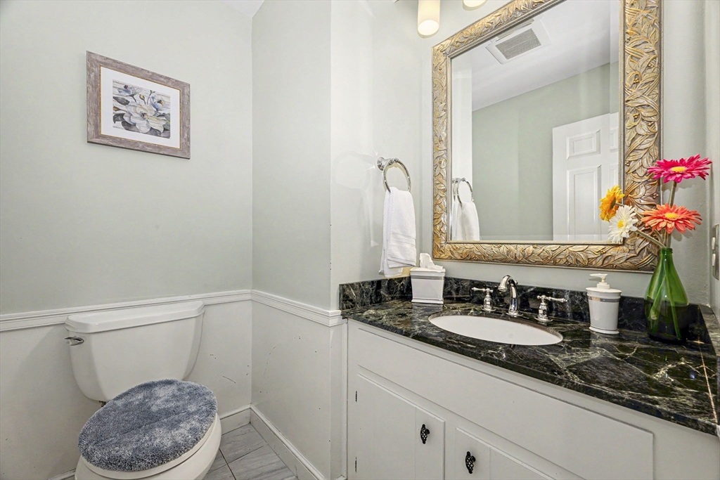 192 Peakham Road Sudbury, MA 01776 - Photo 7 of 38