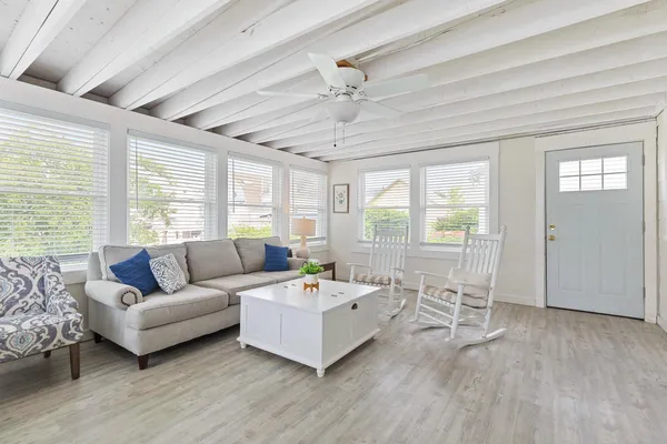$750,000 | 15 Ocean Boulevard, Hampton, NH 03842