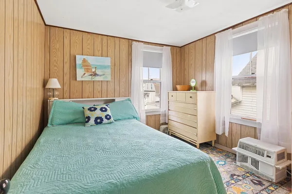 $750,000 | 15 Ocean Boulevard, Hampton, NH 03842