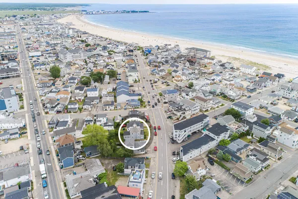 $750,000 | 15 Ocean Boulevard, Hampton, NH 03842