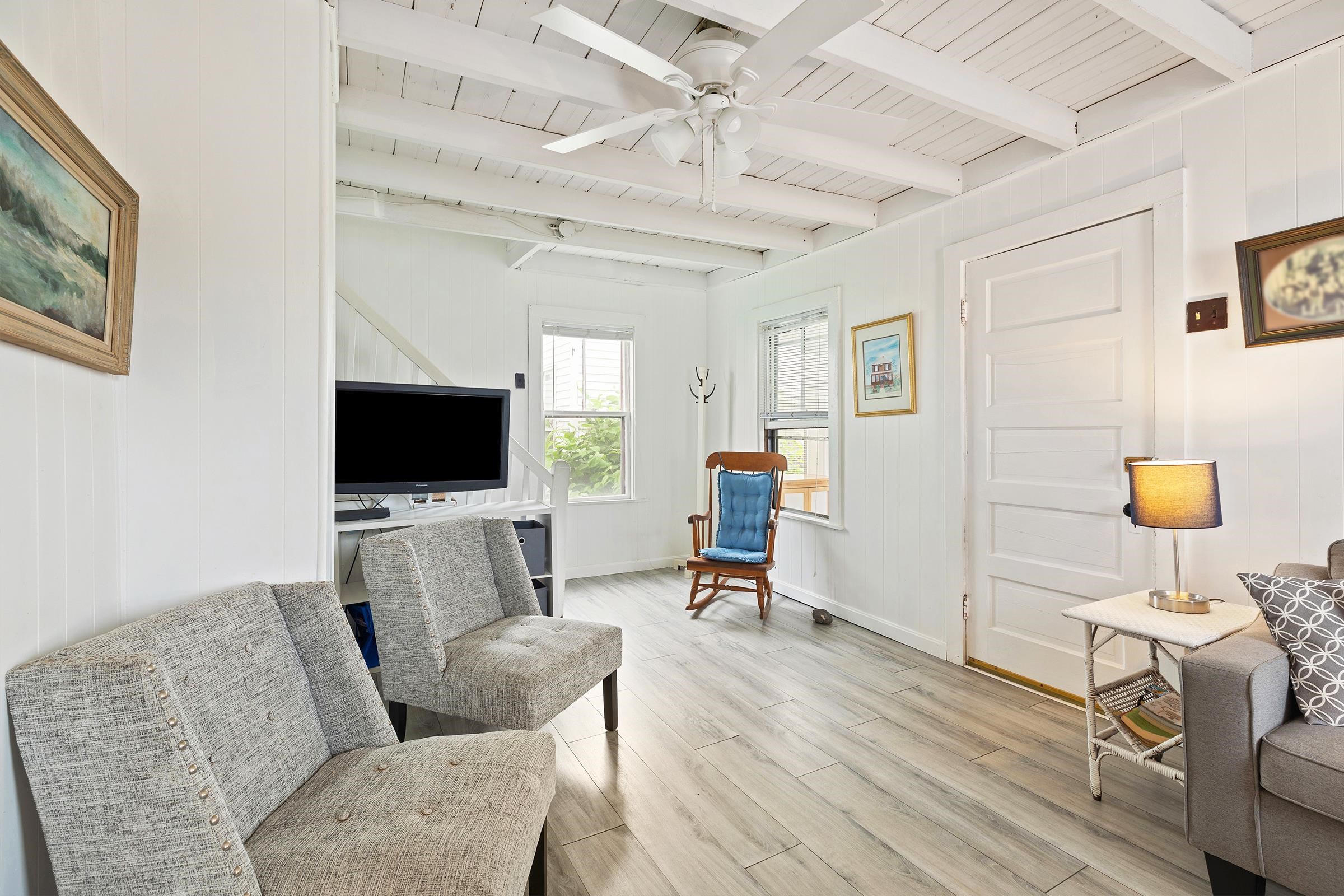15 Ocean Boulevard Hampton, NH 03842 - Photo 9 of 22