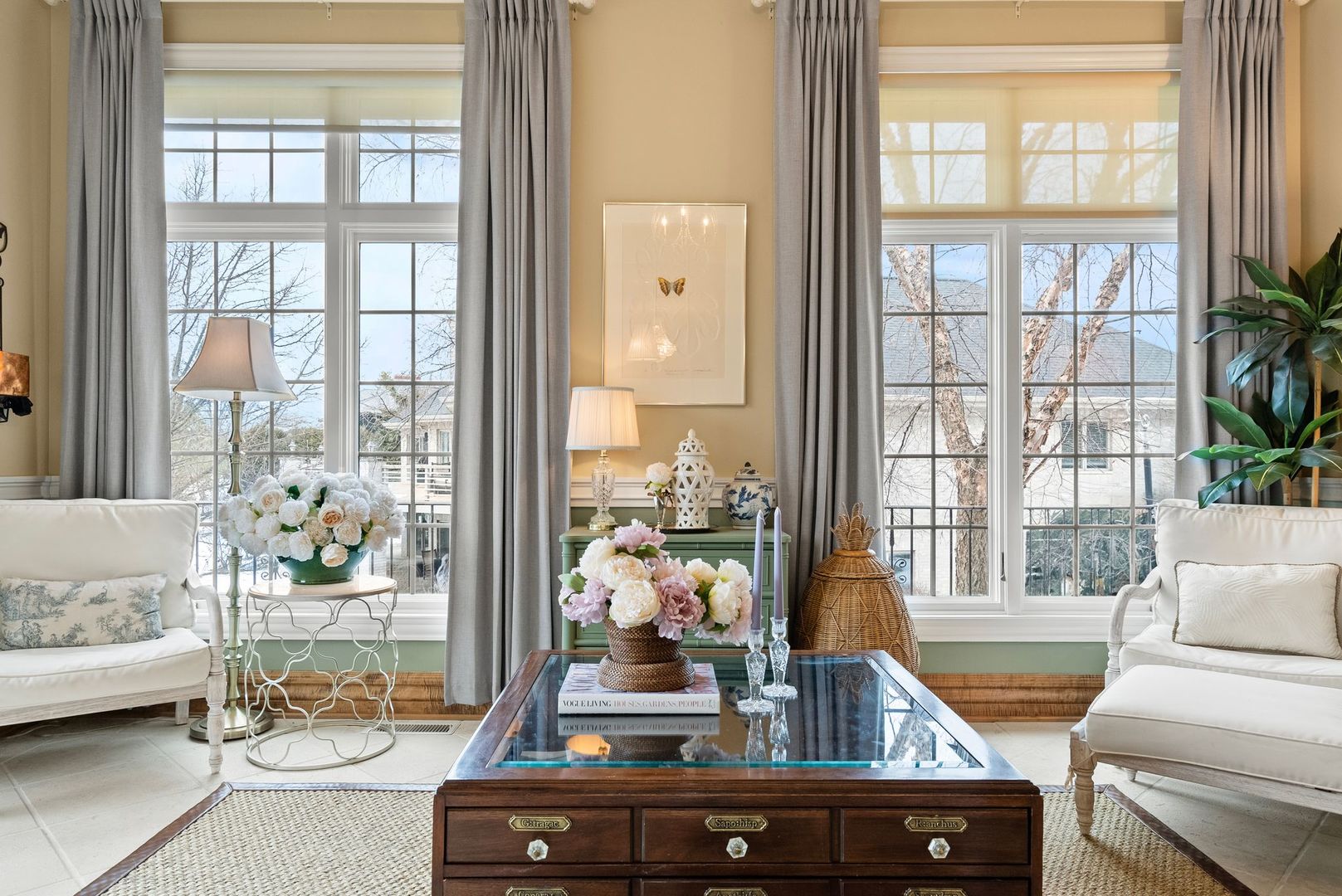 109 Singletree Road Orland Park, IL 60467 - Photo 29 of 66 a room with furniture and a large window