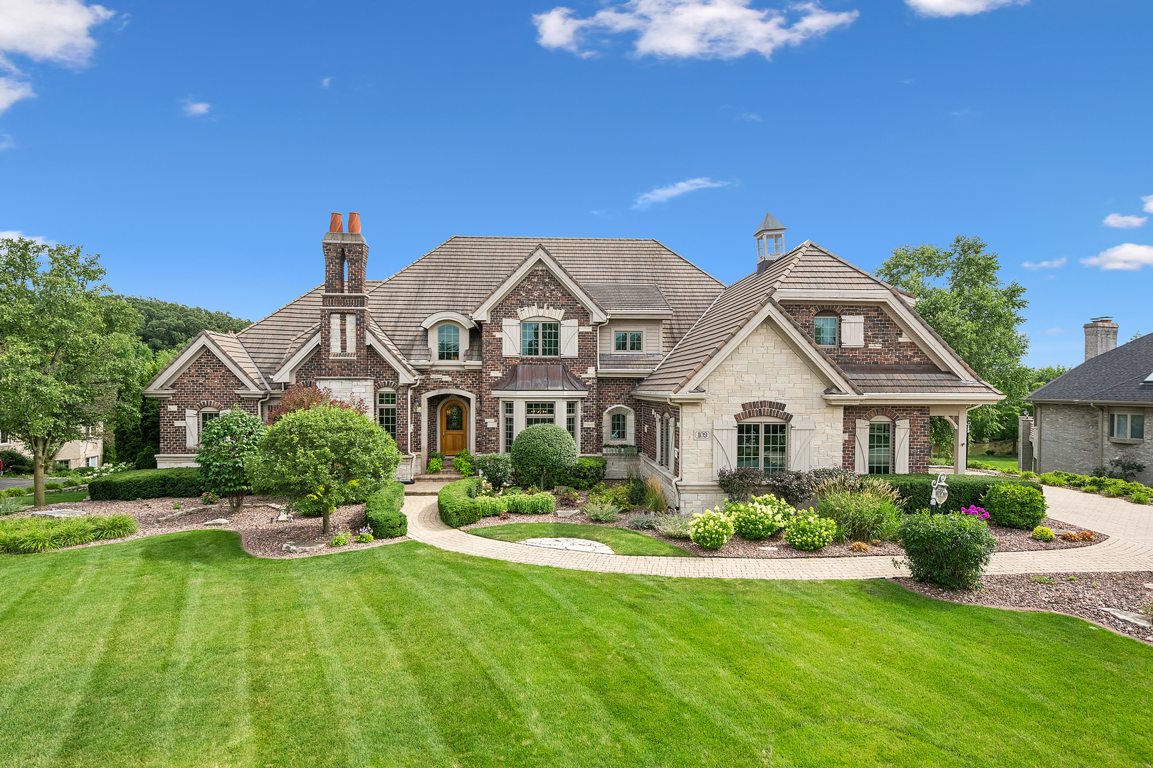 109 Singletree Road Orland Park, IL 60467 - Photo 53 of 66 a front view of a house with a yard