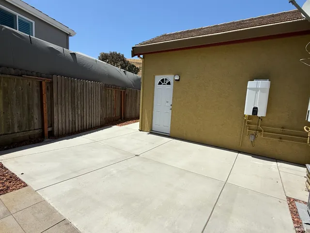 $2,800 | 666 Belvedere Drive, Benicia, CA 94510