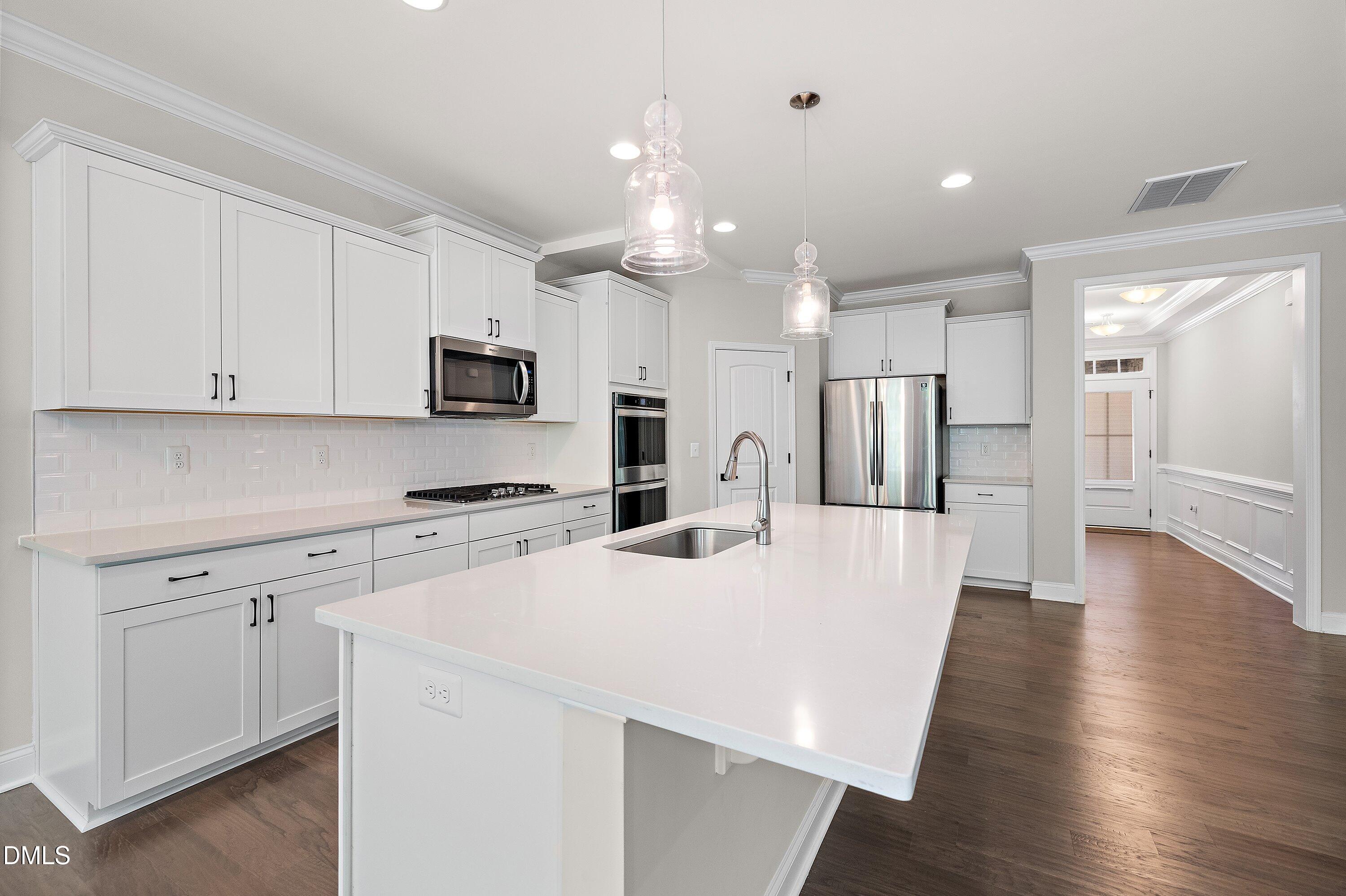 226 Kentigern Drive Raleigh, NC 27606 - Photo 13 of 60 15-226 Kentigern_6504