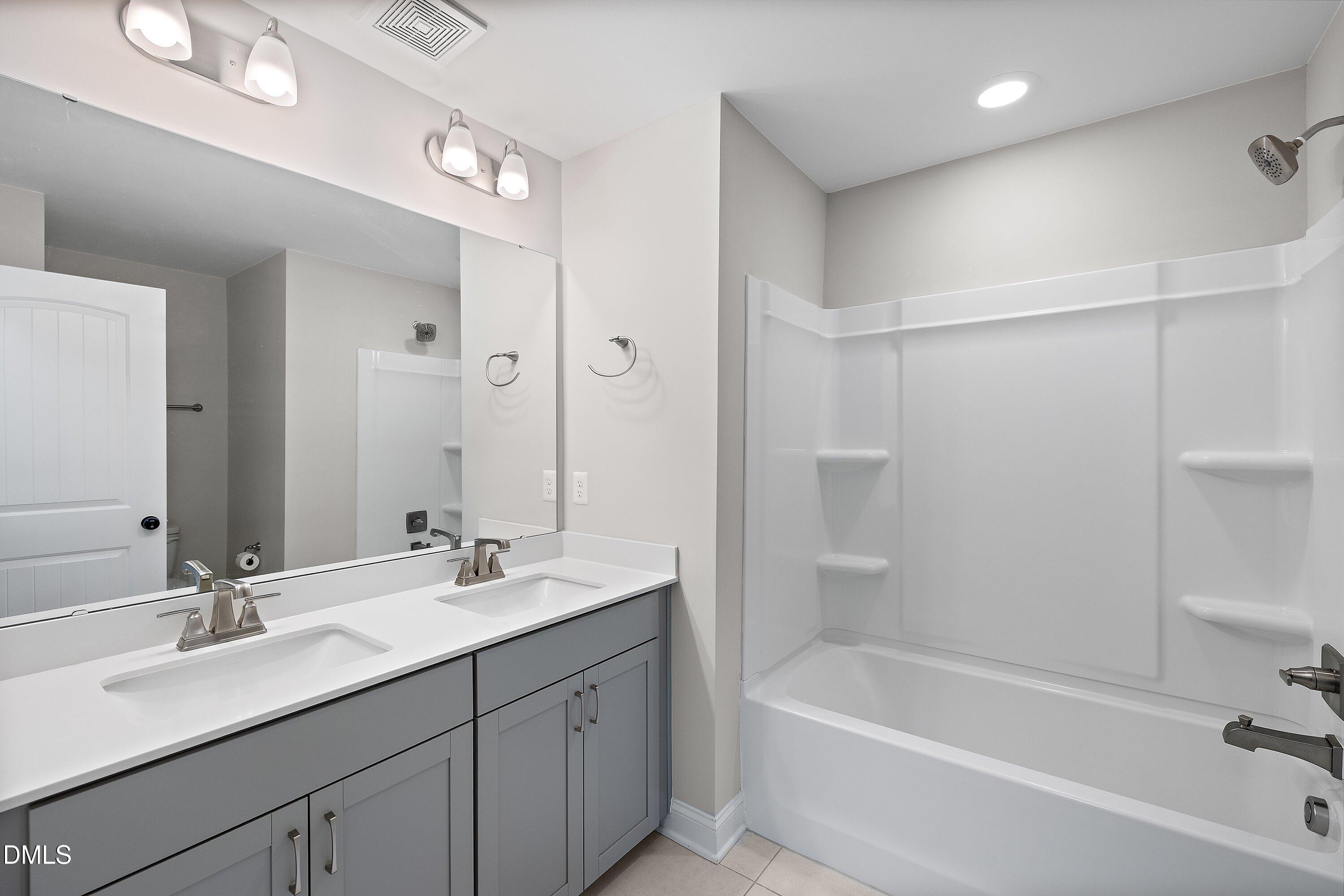 226 Kentigern Drive Raleigh, NC 27606 - Photo 40 of 60 42-226 Kentigern_6640