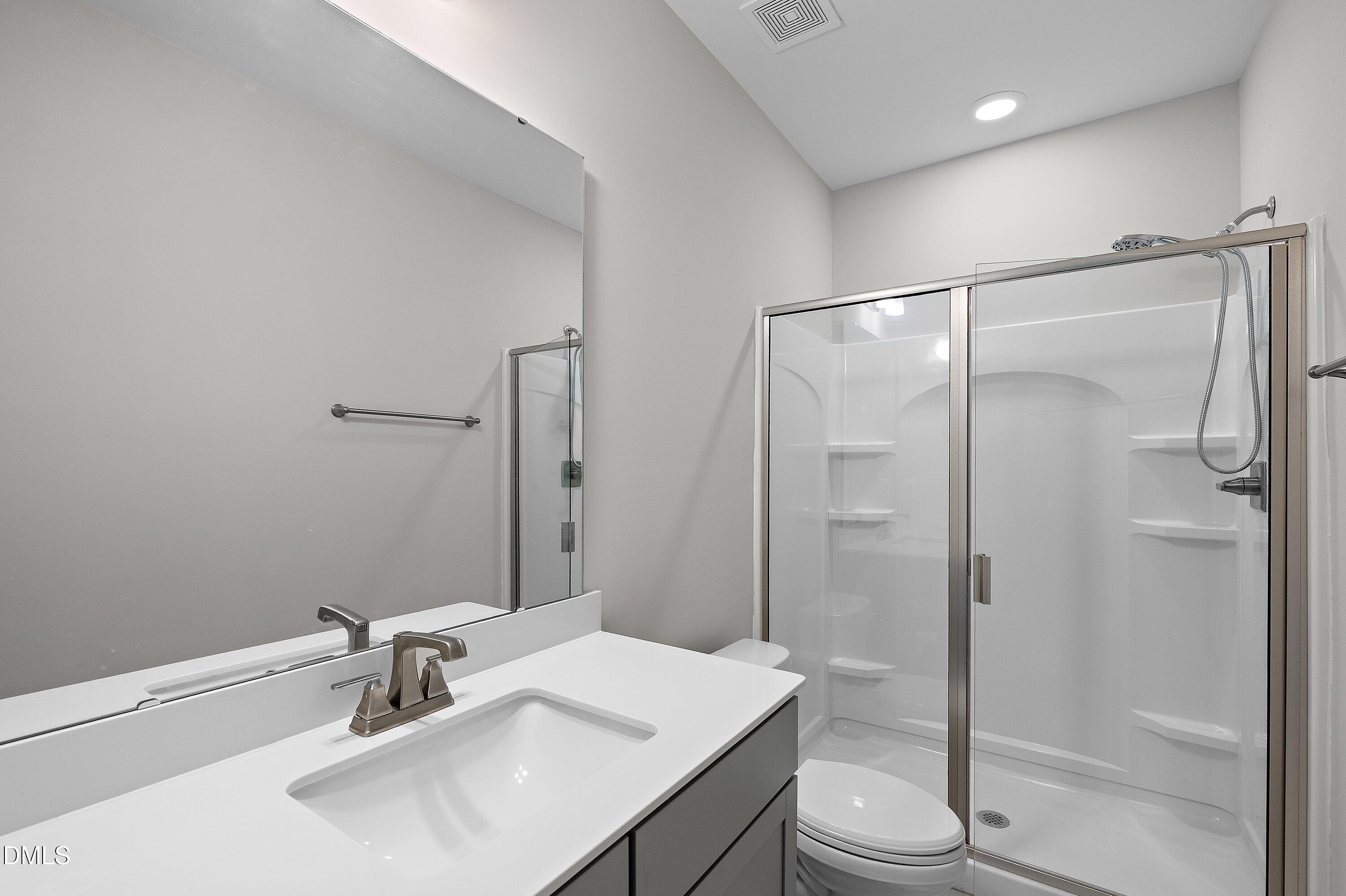 226 Kentigern Drive Raleigh, NC 27606 - Photo 53 of 60 55-226 Kentigern_6709