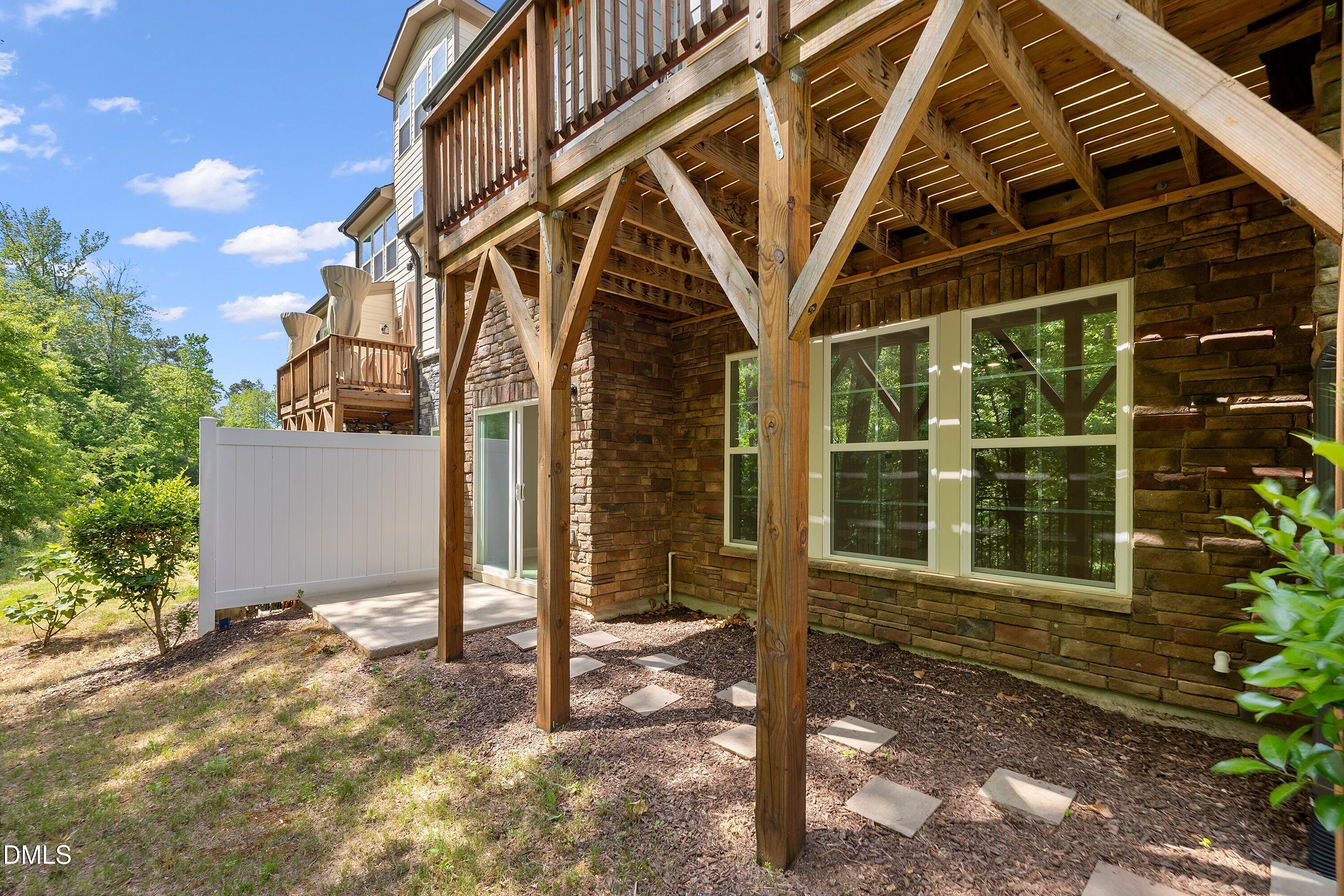 226 Kentigern Drive Raleigh, NC 27606 - Photo 58 of 60 61-226 Kentigern_6743