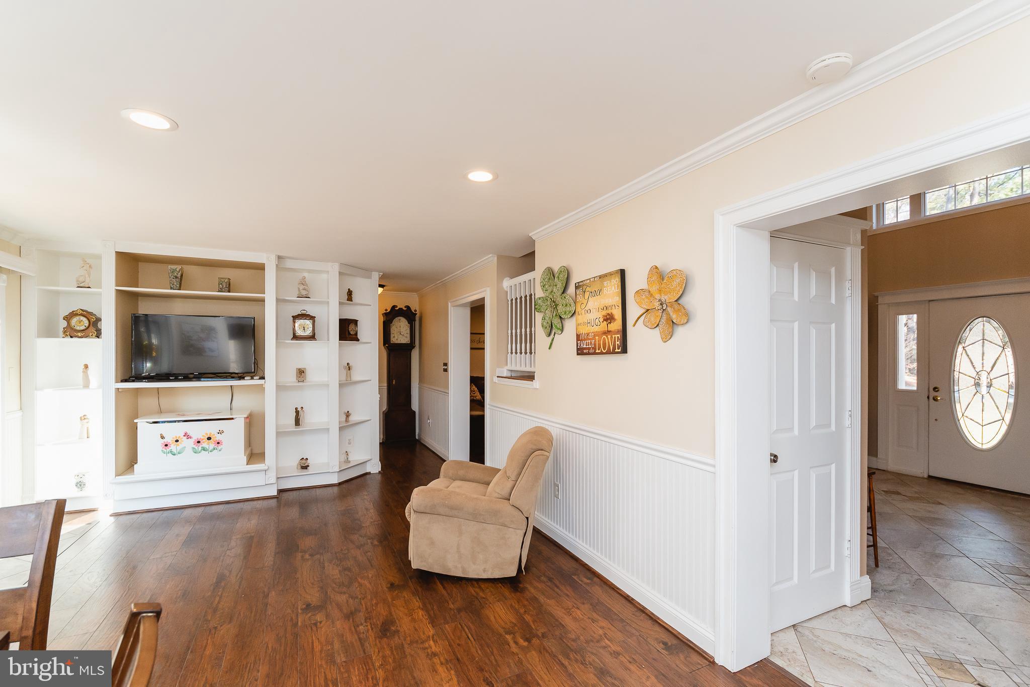 20100 Gunpowder Road Manchester, MD 21102 - Photo 22 of 93 Family Room