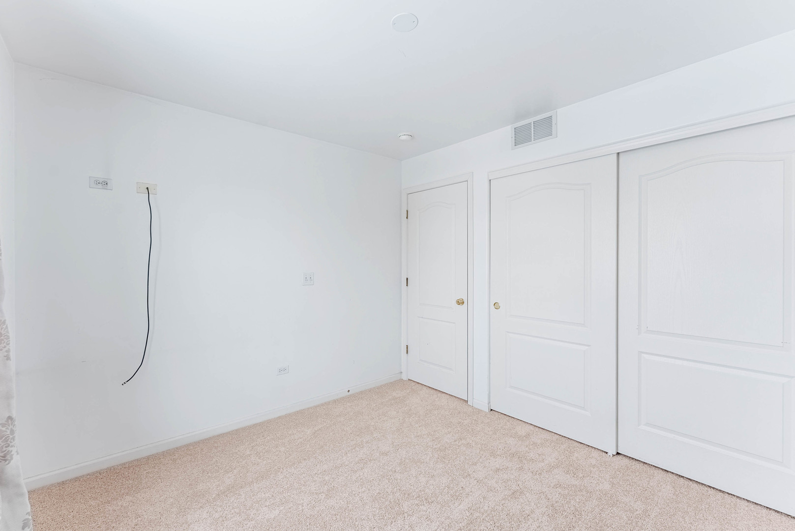 271 Stonegate Road Bolingbrook, IL 60440 - Photo 22 of 31 Gallery Image 22