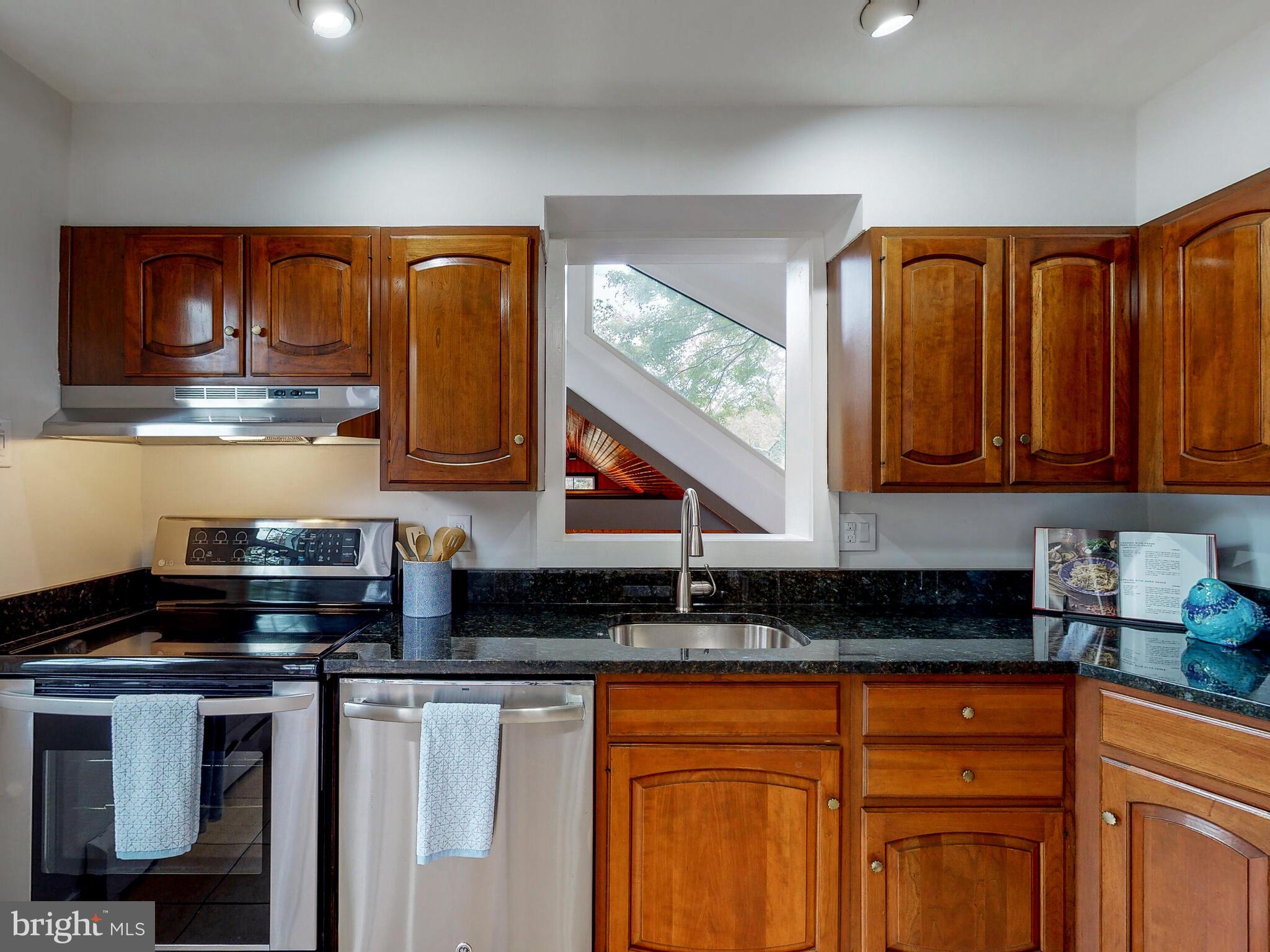 510 Brook Road Towson, MD 21286 - Photo 9 of 52 Main Level