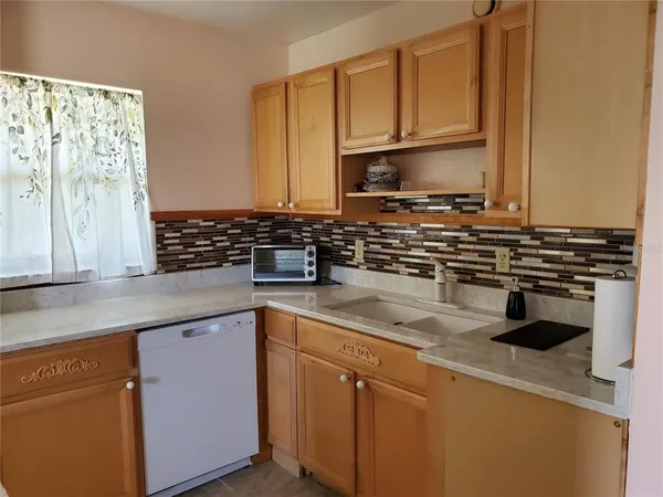 $1,275 | 201 Bedford Trail, Unit F128, Sun City Center, FL 33573