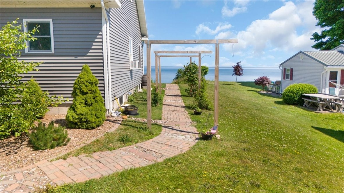 10755 Maple View Heights Huron, NY 14590 - Photo 2 of 32