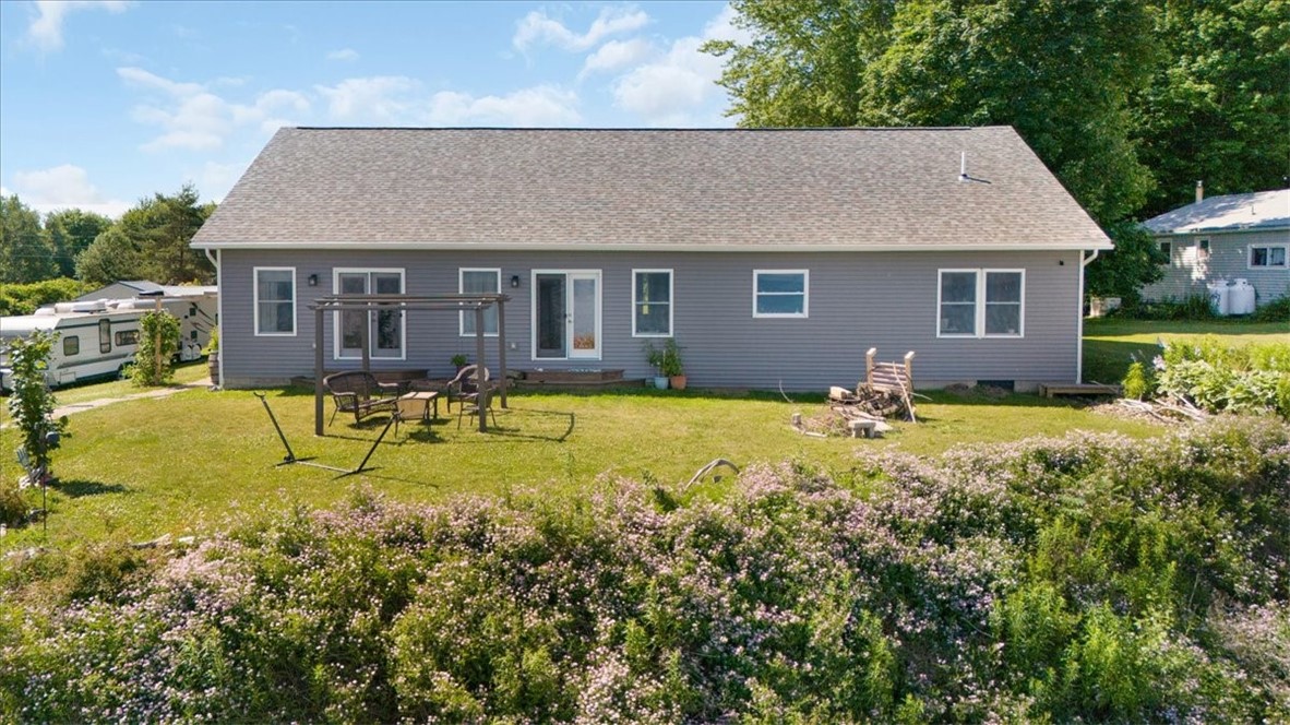 10755 Maple View Heights Huron, NY 14590 - Photo 3 of 32