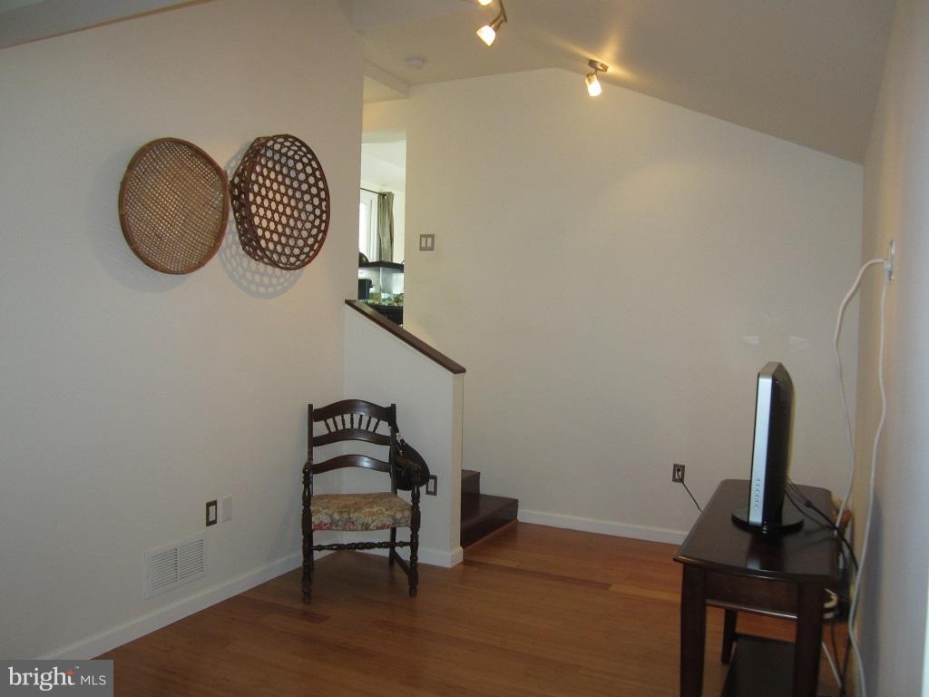 11 Austin Road Reisterstown, MD 21136 - Photo 16 of 30 Bedroom (Master) Sitting Area