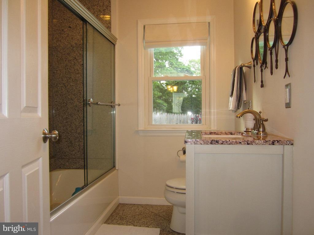 11 Austin Road Reisterstown, MD 21136 - Photo 23 of 30 Main Level Second Full Bath