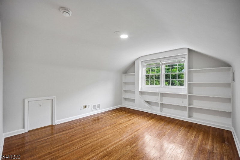 11 Wordsworth Road Short Hills, NJ 07078 - Photo 42 of 44