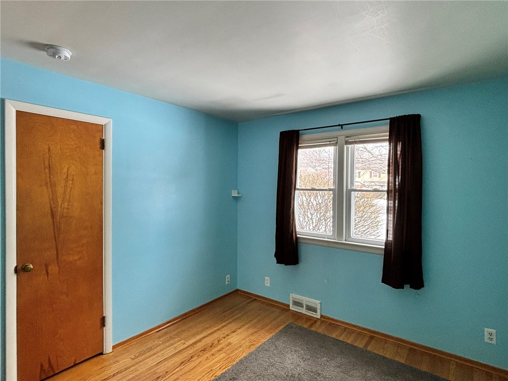 3749 Lyell Road Gates, NY 14606 - Photo 17 of 40