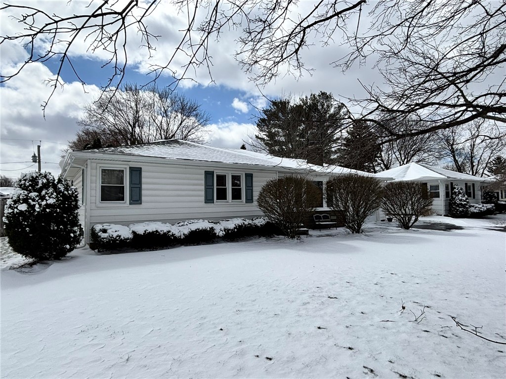 3749 Lyell Road Gates, NY 14606 - Photo 2 of 40