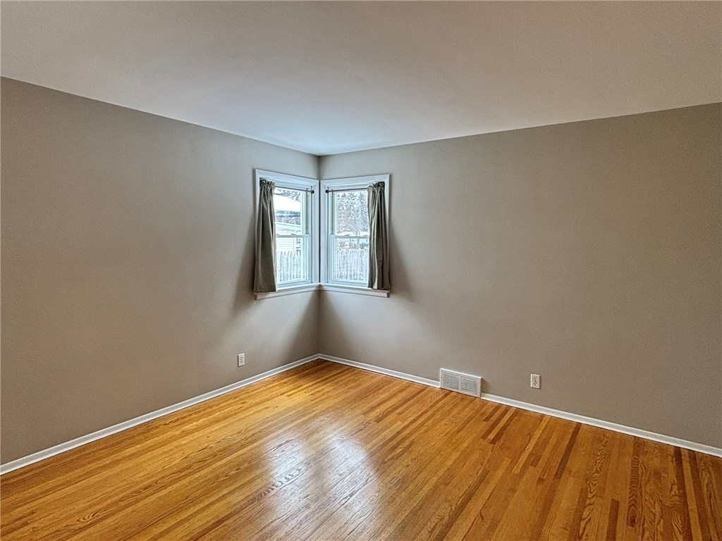 3749 Lyell Road Gates, NY 14606 - Photo 21 of 40