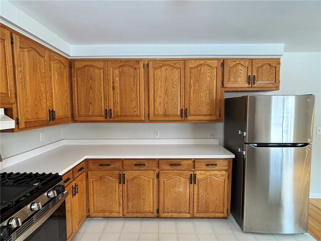 3749 Lyell Road Gates, NY 14606 - Photo 9 of 40