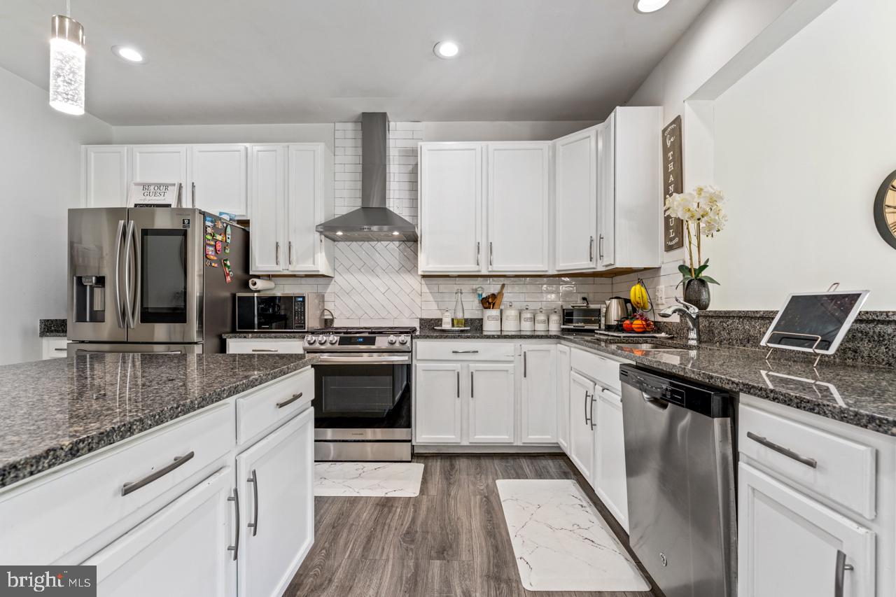 15064 North Ridge Boulevard Culpeper, VA 22701 - Photo 18 of 65 Stainless steel smart appliances