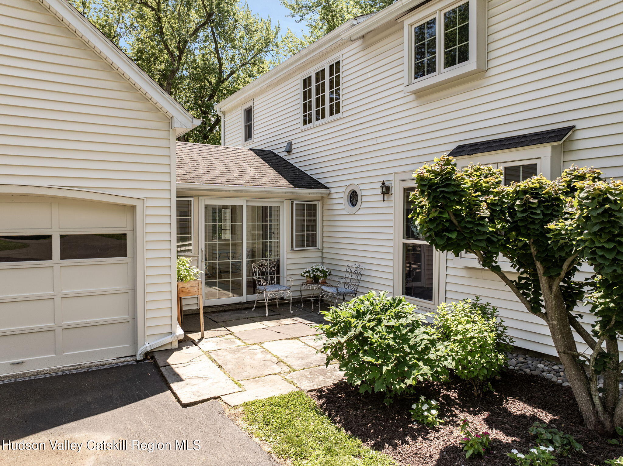 16 Carriage House Road Catskill, NY 12414 - Photo 3 of 74 Breezeway entrance